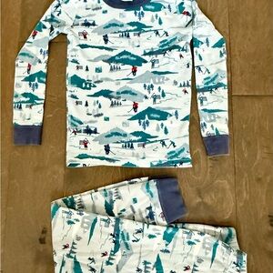 Hanna Andersson hockey pajamas -6/7